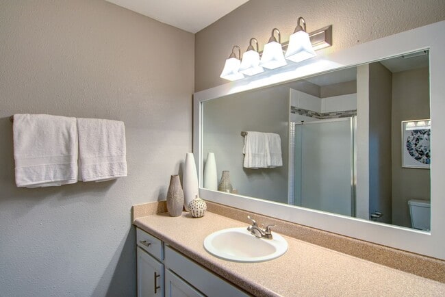 Photo - Barrington Hills Apartments