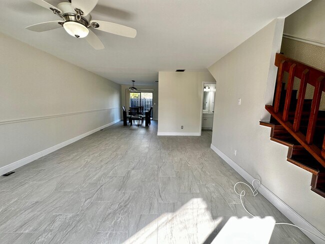 Photo - 5704 Channel Dr