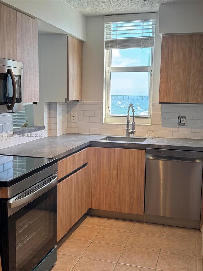 Photo - 770 Claughton Island Dr Unit 1216