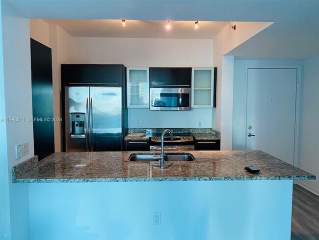 Photo - 951 Brickell Ave Unit 3305