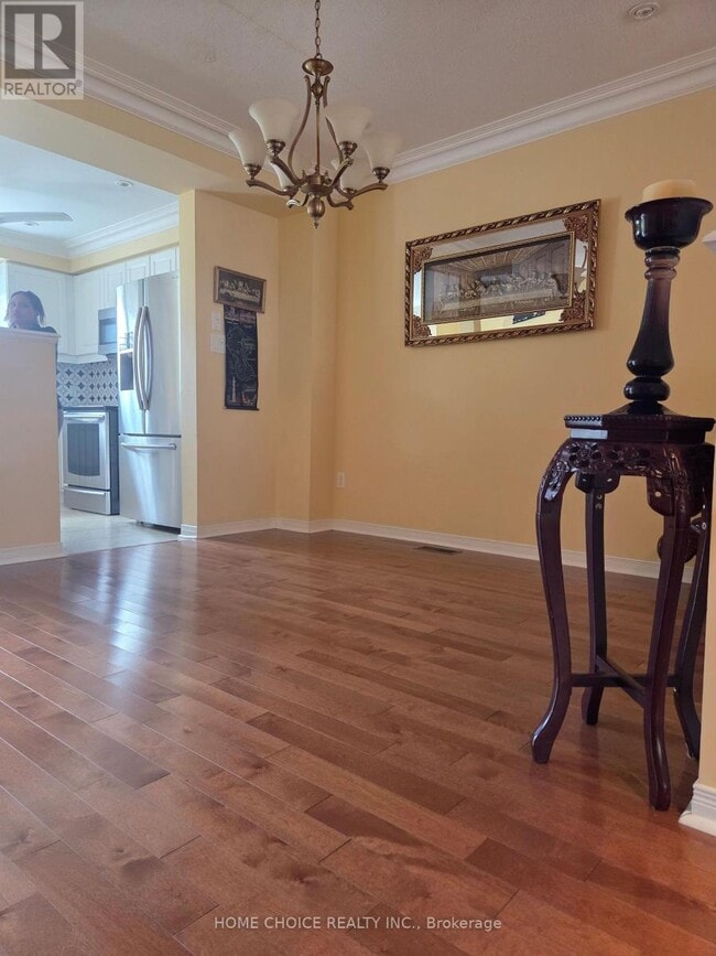 Photo - 460 Woodmount Dr