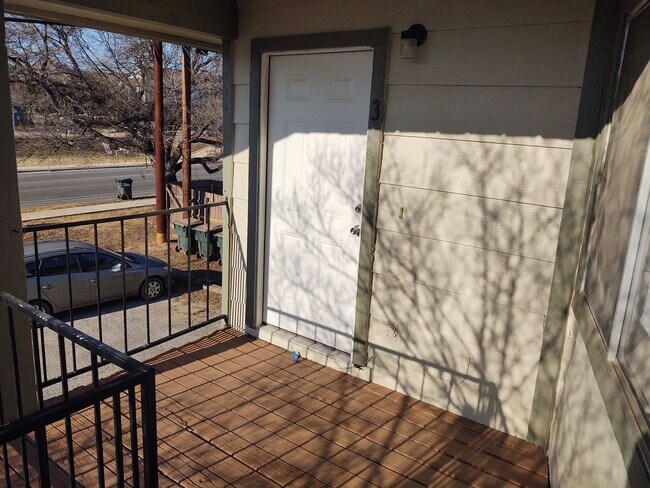Photo - 1644 Post Rd Unit #2