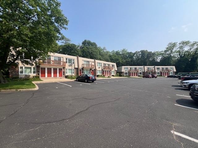 150 Norte Exterior - Jefferson Woods Apartments