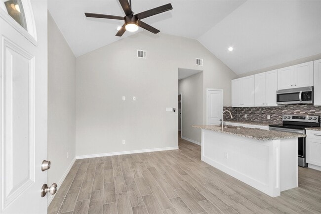 Photo - 16706 E Hammon