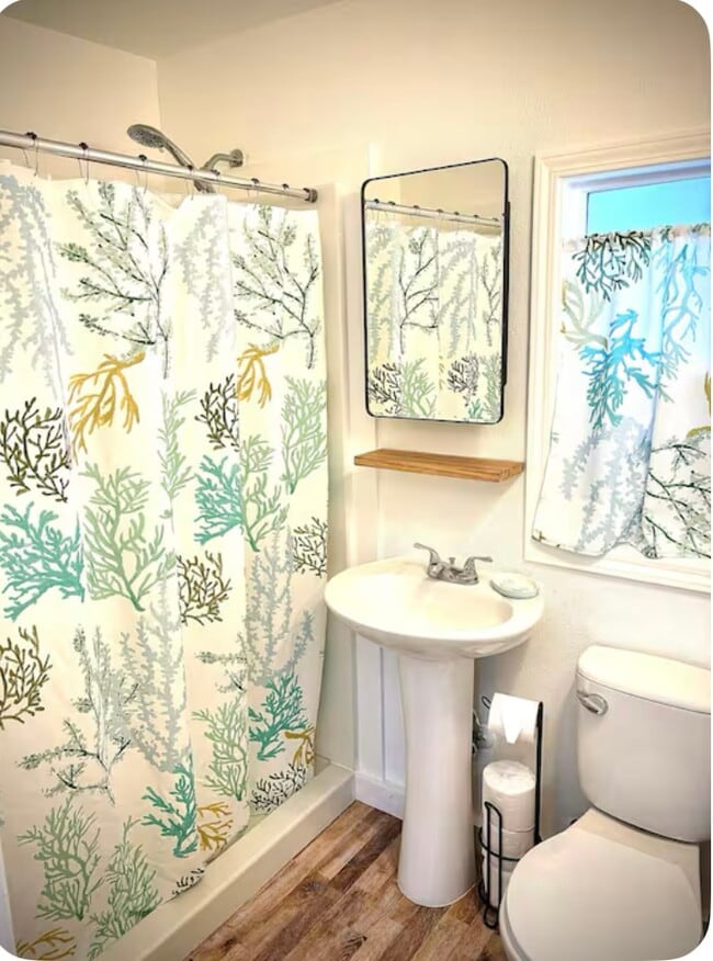 Photo - 107 E Barnett St Unidad Coastal Cottage