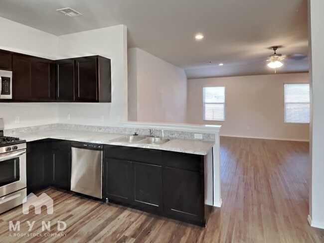 Photo - 1860 Bartlett Dr