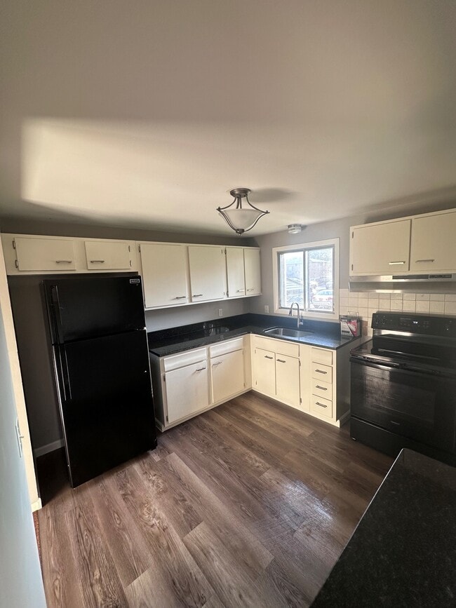 Photo - Hartford Place Apartments