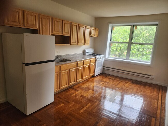 Photo - 2 Amsterdam Pl Unit D4