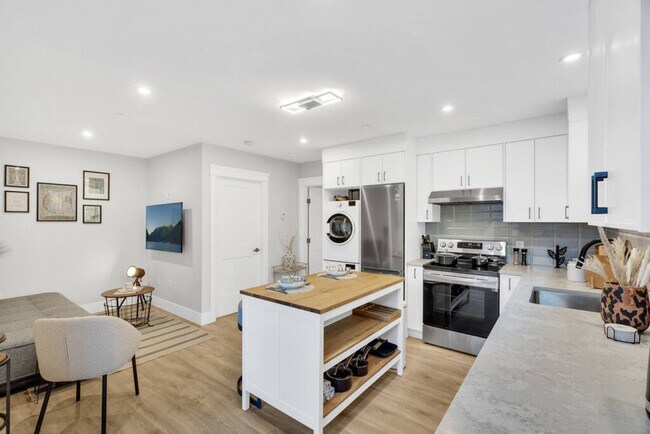 Photo - 2145 W 32nd Ave Unit ID1051785P