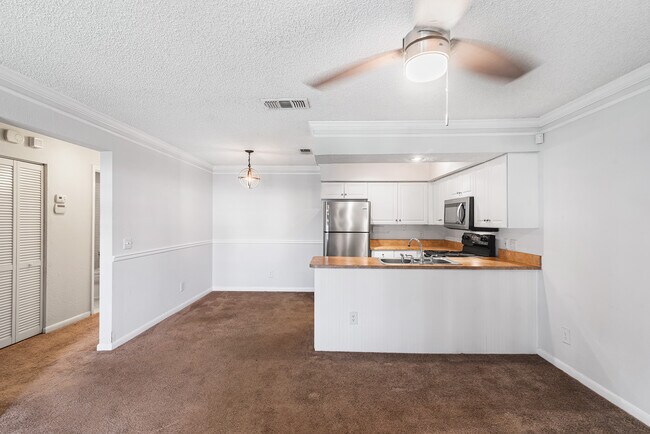 100 Fairway Park Blvd Unit 2010
