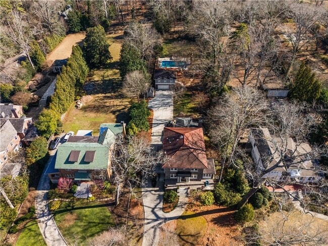 Photo - 979 Springdale Rd NE