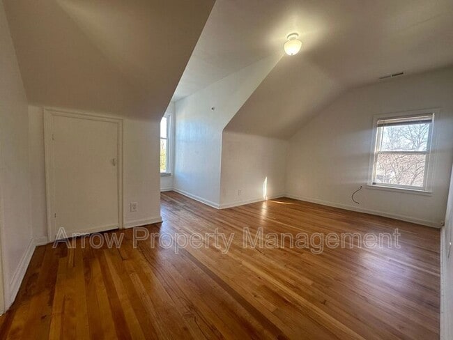 Photo - 1327 S 14th St Unit 4