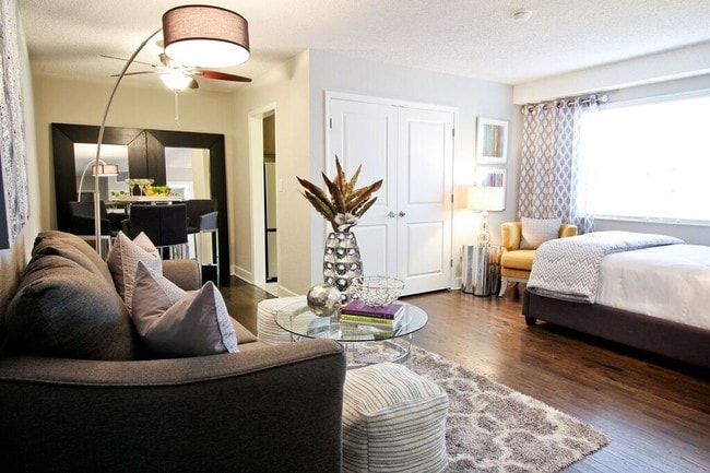 Photo - Infinity at Plaza West