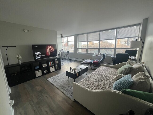 Photo - 6171 N Sheridan Rd Unit 607