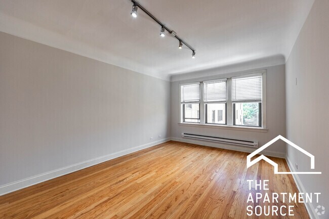 Building Photo - 2331 N Rockwell St Unit D2 Rental