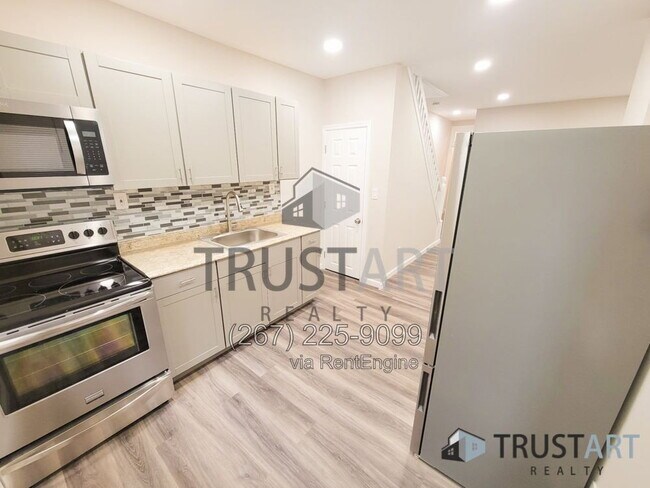 Building Photo - 2538 N Gratz St
