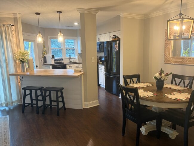 Photo - 7602 Lakeside Village Dr Unit C