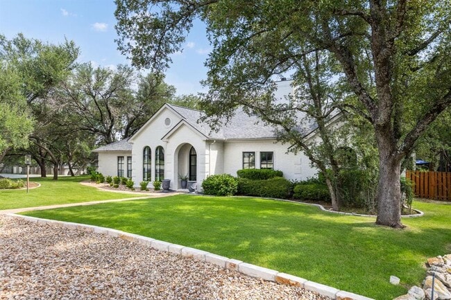 Photo - 301 Copperleaf Rd