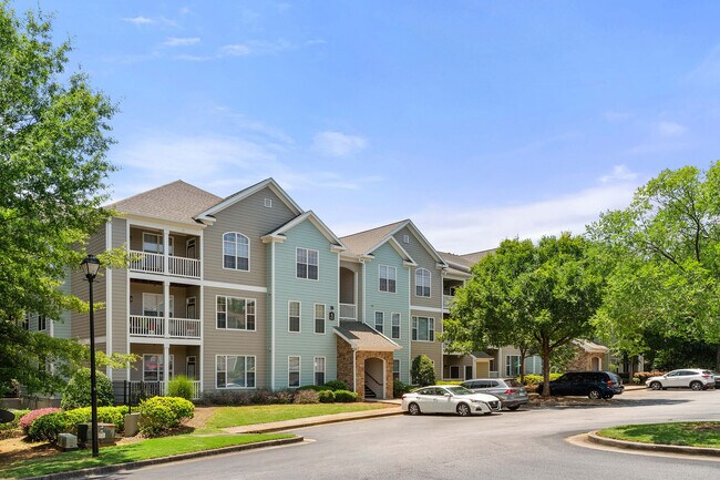 C195580_CreeksideVista_APARTMENT_EXTERIORS _01