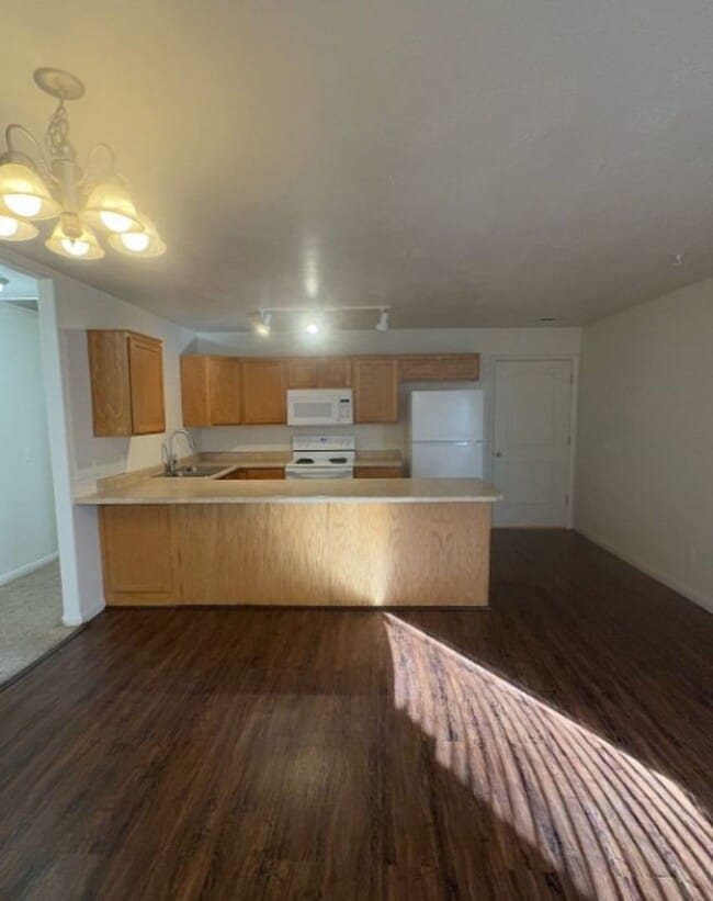 Photo - 4281 Wagon Wheel Dr E