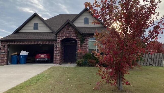 Photo - 500 SW Milestone Rd