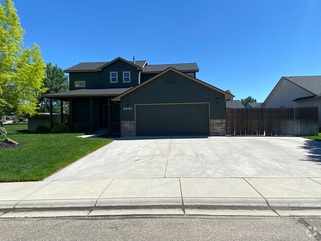Building Photo - RV/Boat Parking with Nampa Home!