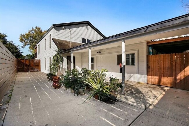 Building Photo - 316 1/2 Fairbanks Street Unit 1 Rental