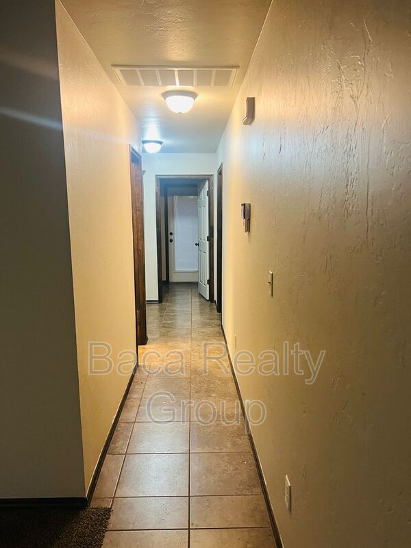 Photo - 702 NE 21st Terrace