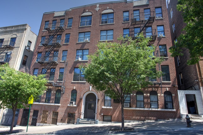 Building Photo - The Ross Rental