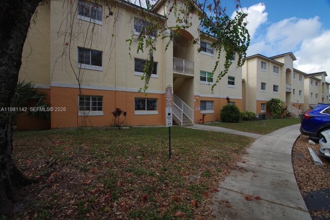 Building Photo - 3680 N 56th Ave Unit 827