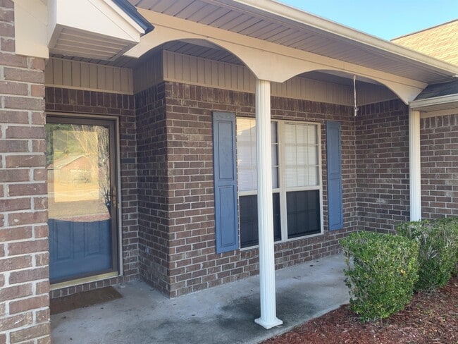 Photo - 1169-1169 Cumberland Dr