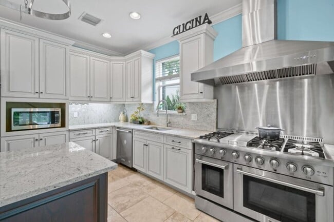 Photo - 4576 Thornwood Cir