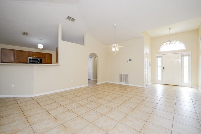 Photo - 5201 Silver Thistle Ln