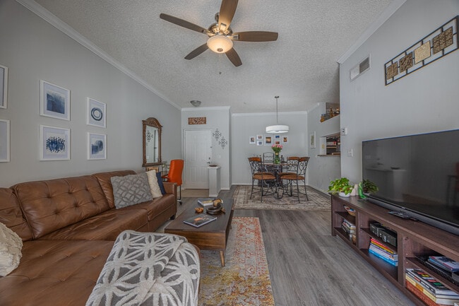 Photo - 2412 Tuscany Way