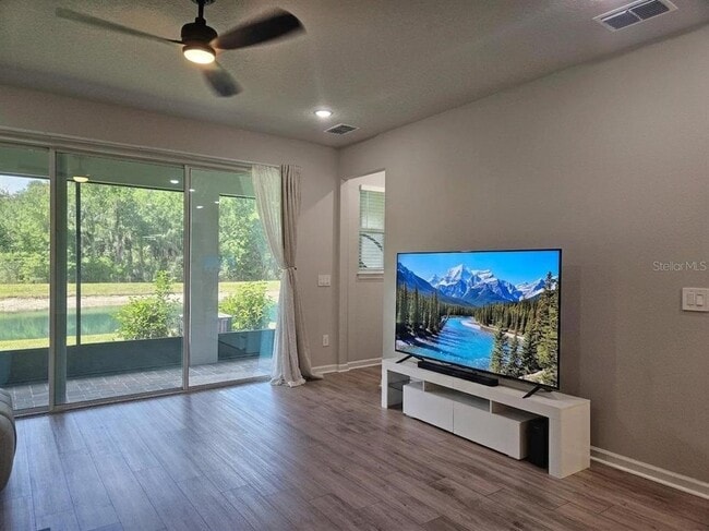 Photo - 26030 Fantasy Sky Ln.