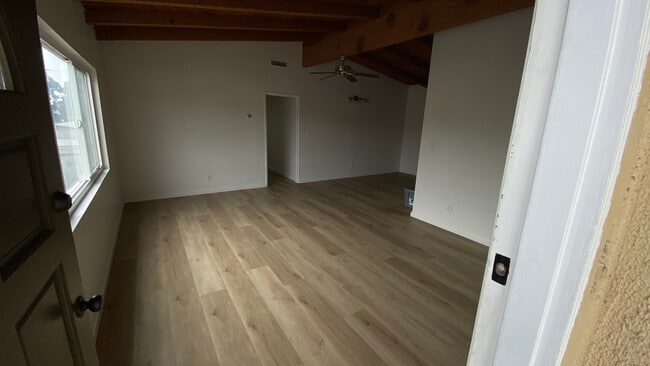 Living & Dining Room - 410 28th St Unit B
