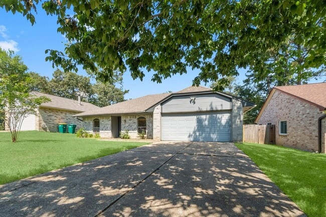 Building Photo - 313 Oxford Dr Rental