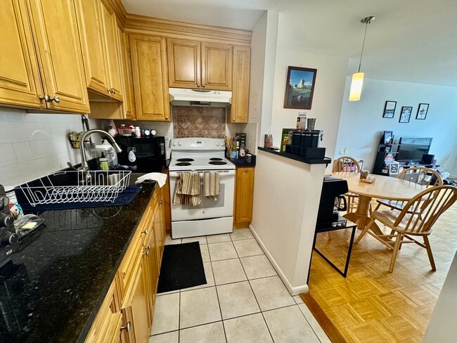 Photo - 2 Larose Pl Unit 15