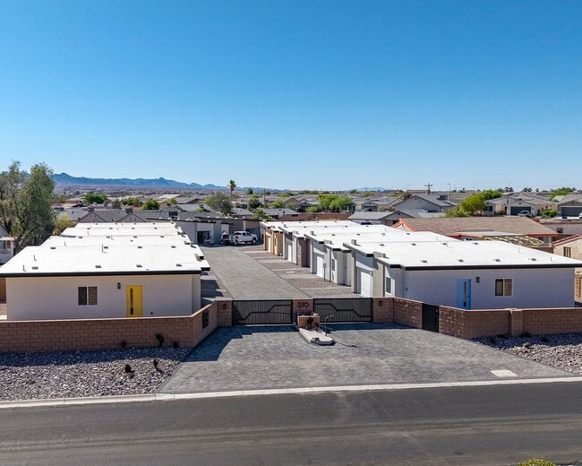 Photo - 370 Riverfront Dr Unit 370 Riverfront #2