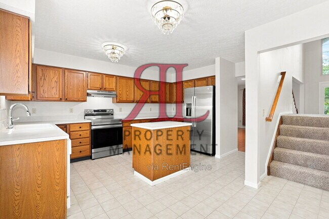 6058 Northcliff Ct
