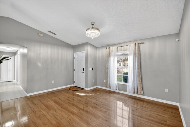 Photo - 4 Starling Dr