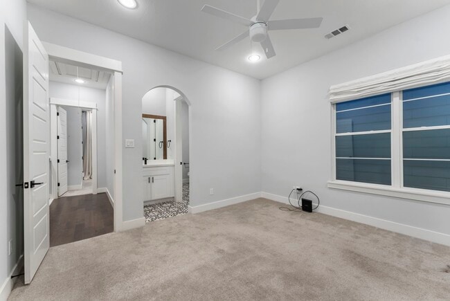 Building Photo - 113 Coronado St