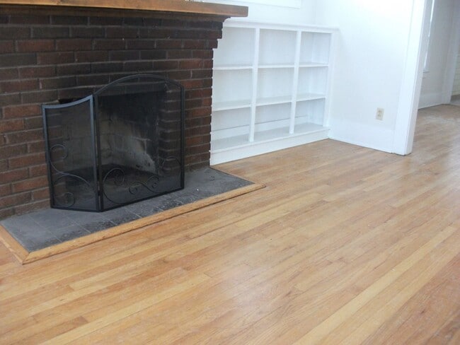 Photo - 341-43 Roosevelt Ave Unidad 341