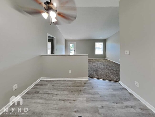 Photo - 447 Ashby Dr