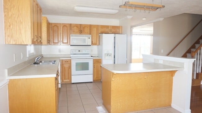 87 Arlington Dr