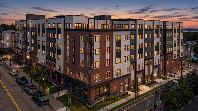 Building Photo - The Park at Fords Corner