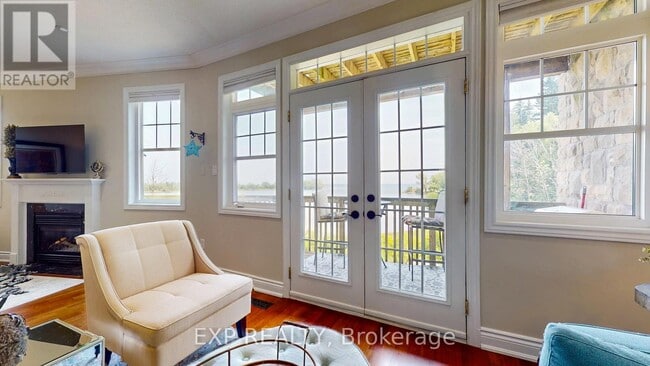 Photo - 10 Boardwalk Ave