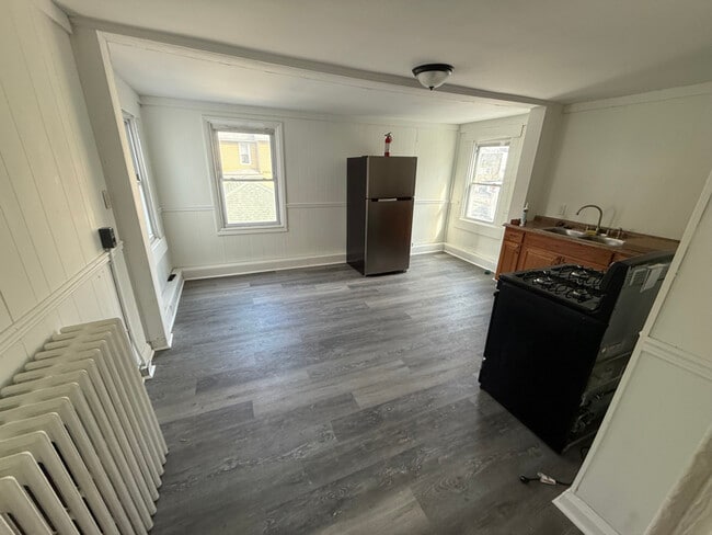 Photo - 1303-1303.5-13035 Penn Ave Unit Apt C