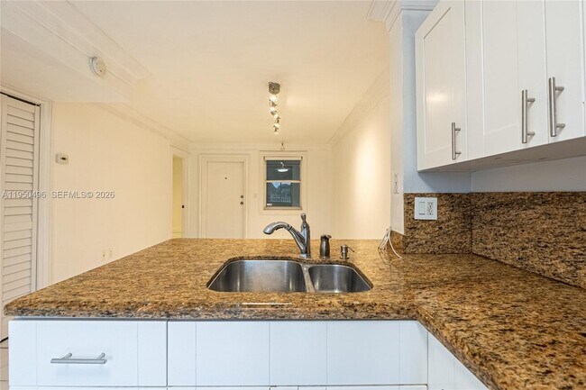 Photo - 2575 SW 27th Ave Unit 308