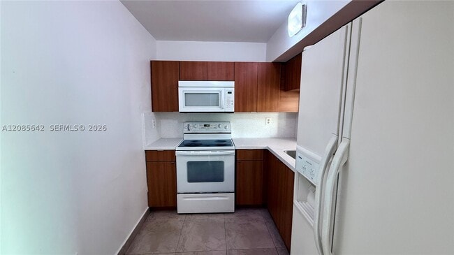Photo - 11800 SW 18th St Unit 402-4